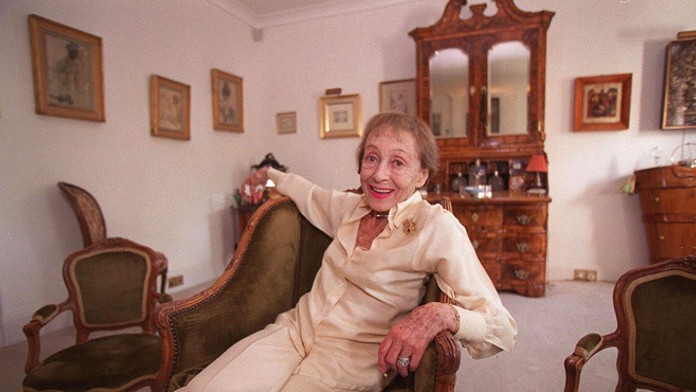 Luise Rainerová na archívnej snímke z roku 1999.
