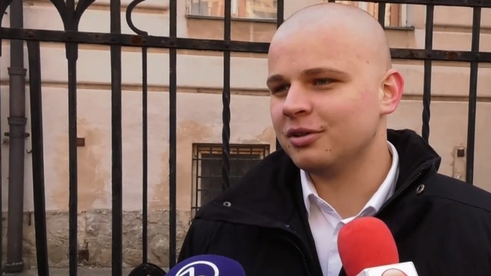 Poslanec sa postavil pred súd.