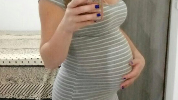 Ženu v deviatom mesiaci zasiahla zablúdená guľka. 