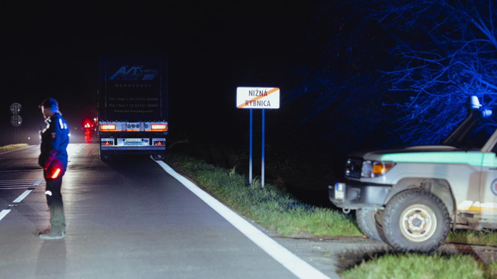 Kolóna na východnej hranici.