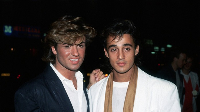 Britské popové duo Wham! - George Michael a  Andrew Ridgeley v roku 1997.