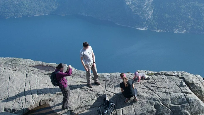 1410875403339_wps_56_Norway_baby_cliff_MUZZED_.jpg