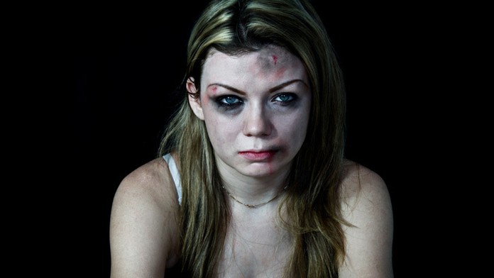 Domace nasilie, zena