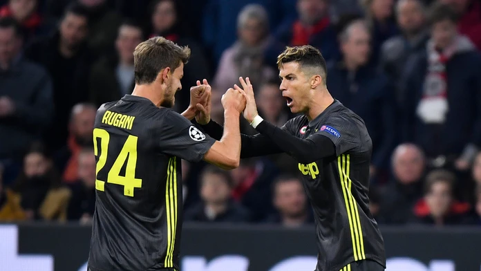 Wojciech Szczesny z Juventusu Turín v prvom štvrťfinále LM na pôde Ajaxu Amsterdam.