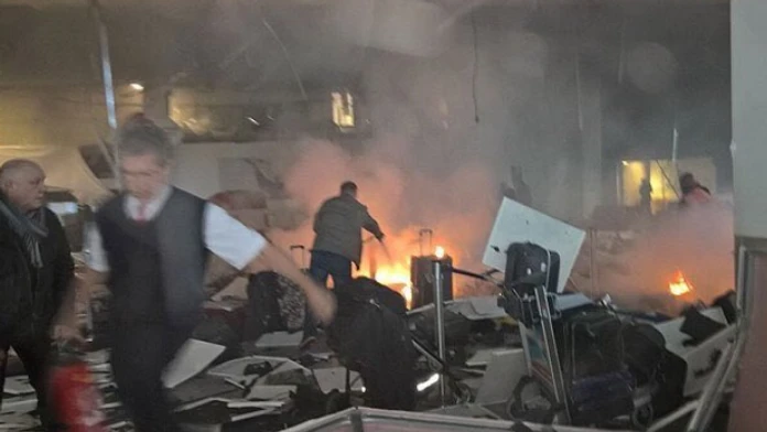 Teroristické útoky na istanbulskom letisku