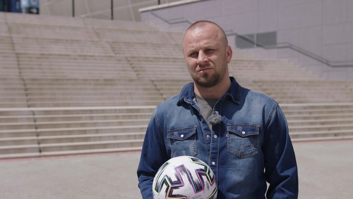 Marek Sapara.