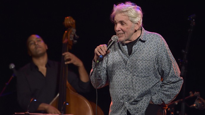 Francúzsky hudobný skladateľ Pierre Barouh.