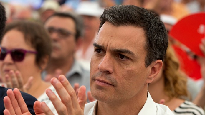 Líder španielskych socialistov Pedro Sanchez.