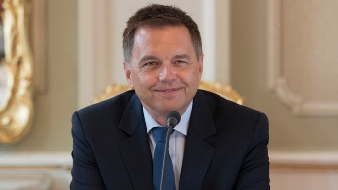 Peter Kažimír.