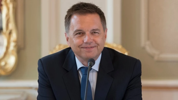 Peter Kažimír.
