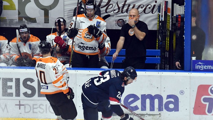 Premiér Igor Matovič a minister hospodárstva Richard Sulík.