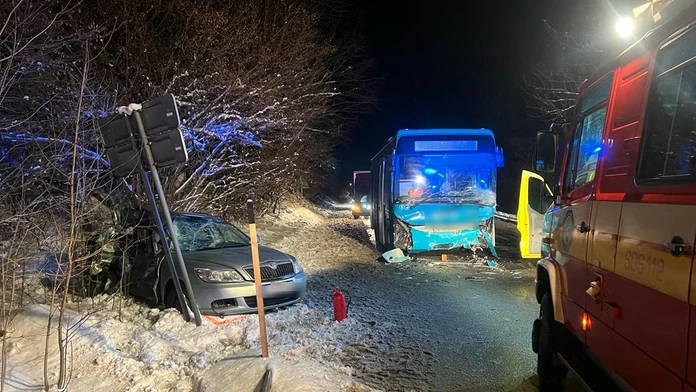 Nehoda autobusu v Oravskom Podzámku
