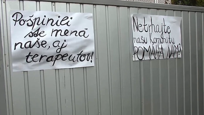 V Galante nájdete protestné plagáty. 