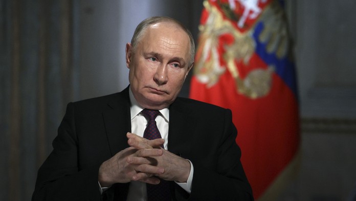 Putin tvrdí, že smrť Navaľneho bola pre neho smutnou udalosťou. Údajne podporoval myšlienku jeho prepustenia