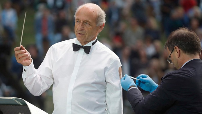 Zakladateľ Budapeštianskeho festivalového orchestra Iván Fischer.