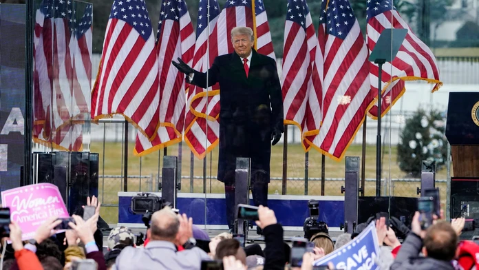 Trump môže byť stíhaný v kauze útoku na Kapitol, rozhodol sudca