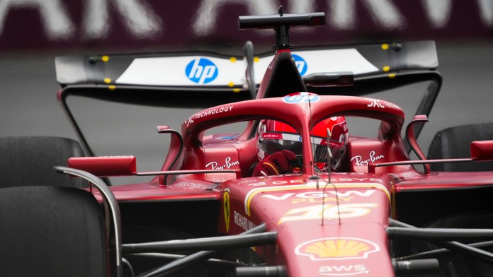 V Azerbajdžane ovládol kvalifikáciu Leclerc na Ferrari. Dvom najväčším favoritom na titul sa nedarilo