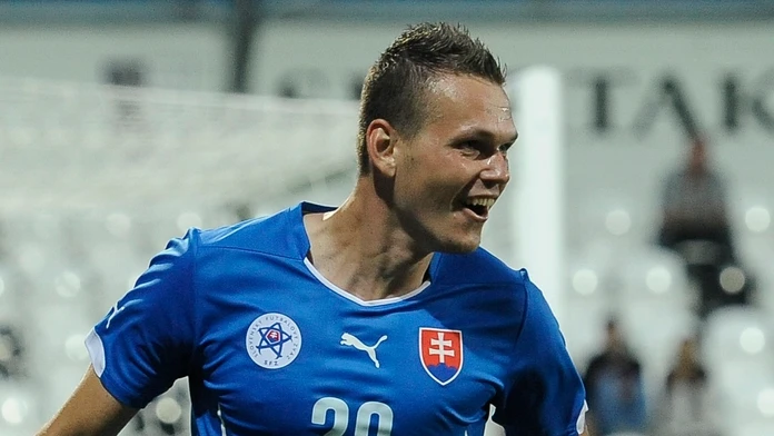 Tomáš Malec oslavuje svoj gól do siete Turecka.