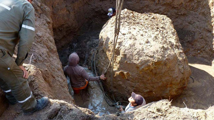 Tím expertov objavil meteorit skrytý v zemi 