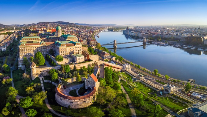 Najsympatickejší sú podľa Maďarov Taliani, iba jeden národ dosiahol v rebríčku pod 50 percent