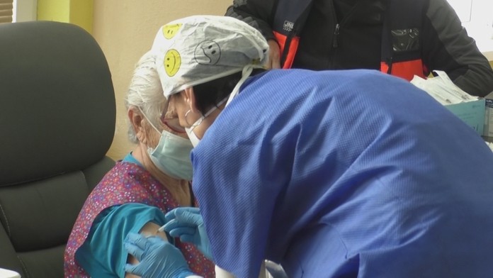 V zariadení sociálnych služieb dostali tretiu dávku vakcín