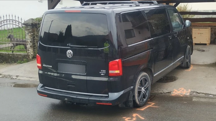 Auto, ktoré zrazilo pri cúvaní dôchodcu.