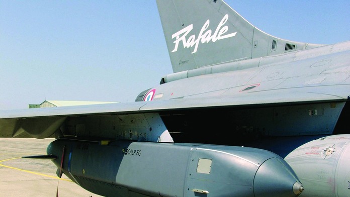 Francúzi oznámili, že obávané rakety sú už na Ukrajine. Reakcia Moskvy na seba nenechala dlho čakať