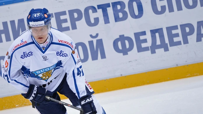 Teemu Ramstedt na rchívnej snímke z roku 2014 v drese fínskej reprezentácie..jpg