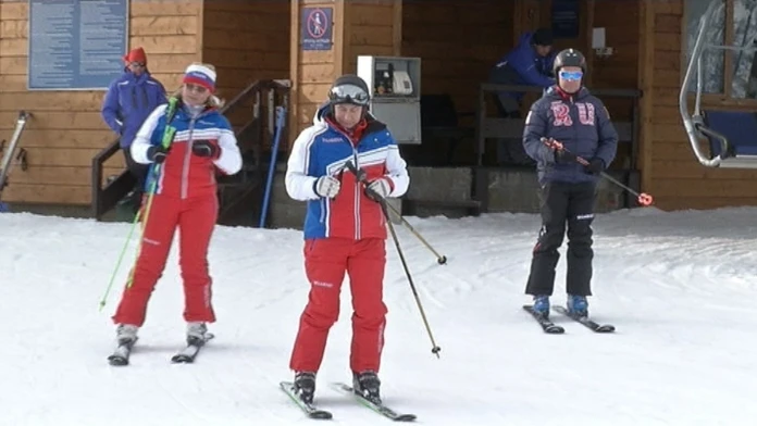 Lyžujúci Putin
