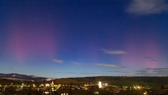 FOTO a VIDEO: Polárna žiara nad východným Slovenskom. V najbližšej dobe budeme mať šancu pozorovať ďalšie