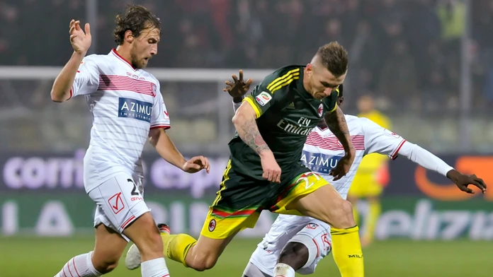 Juraj Kucka počas zápasu talianskej Serie A.