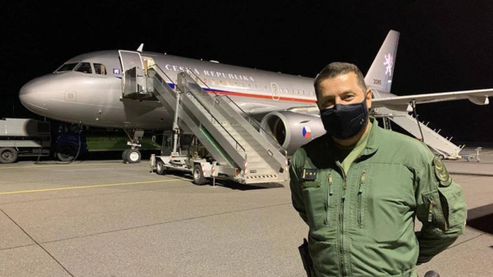 Špičkový český pilot prehovoril o tom, aká bola zložitá záchranná operácia.