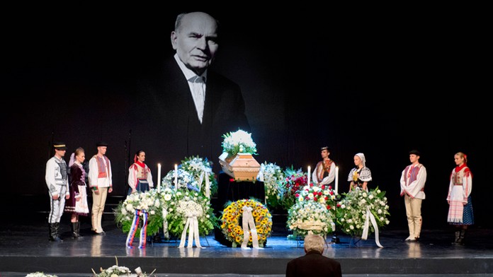 Posledná rozlúčka so Štefanom Nosáľom.