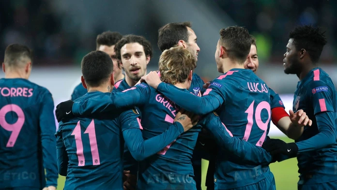 Hráči Atlética Madrid sa tešia z gólu v odvete osemfinále EL na pôde Lokomotivu Moskva.