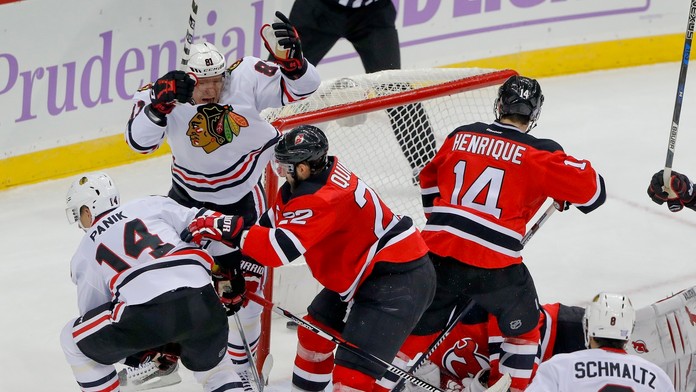 Marián Hossa sa teší z gólu.