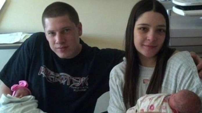 Shelby Magnaniová a jej snúbenec James Croskey vôbec netušili, že sú nastávajúcimi rodičmi.