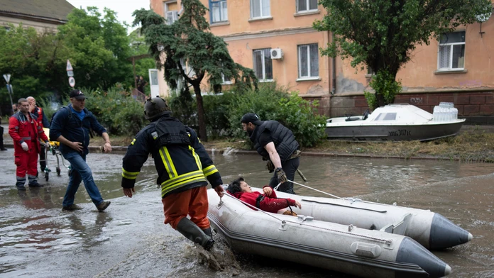 Európa pomáha Ukrajine riešiť dôsledky zničenia Kachovskej priehrady. Na výzvu zareagovalo 16 krajín