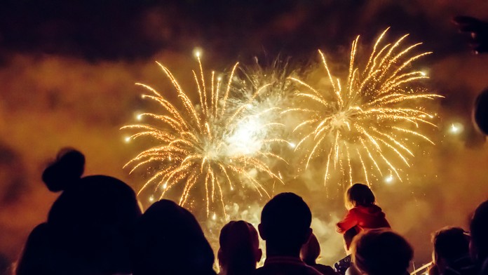 Známy spevák nahral Nele Pociskovej odkaz Veď je tam nahý!.mp4