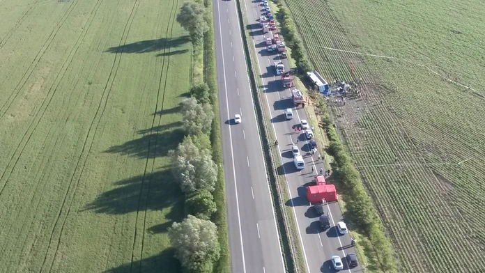 Nehoda autobusu pri Piešťanoch