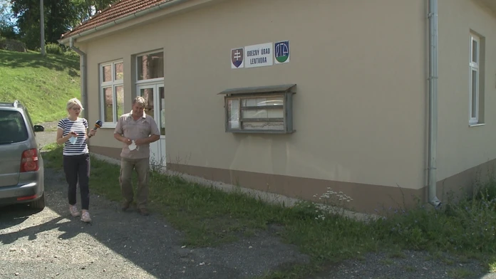 Záber z obce Lentvora.
