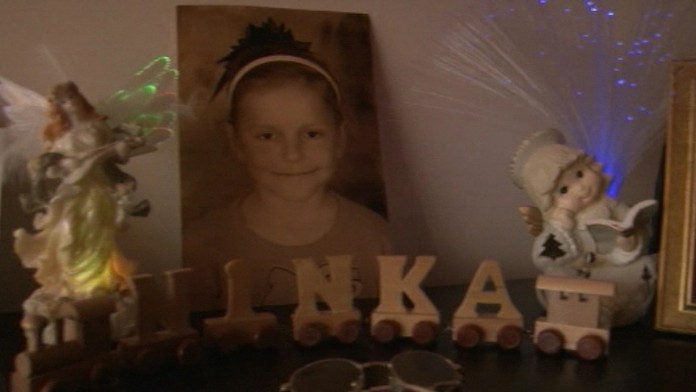 Sestrocna Ninka zomrela