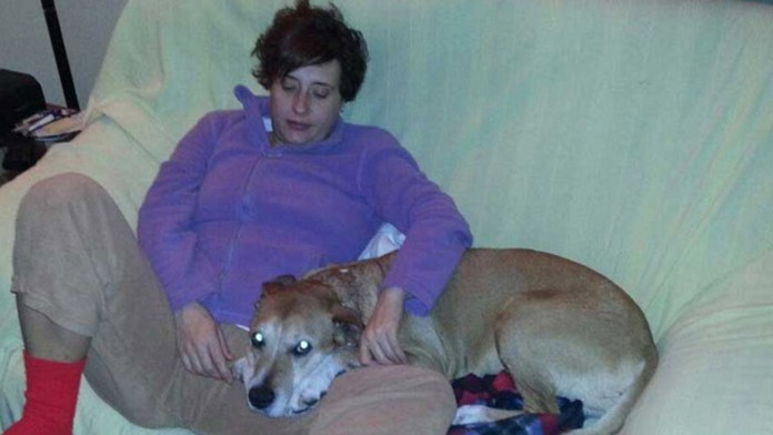 Španielske úrady chcú utratiť psa zdravotnej sestry nakazenej ebolou. 