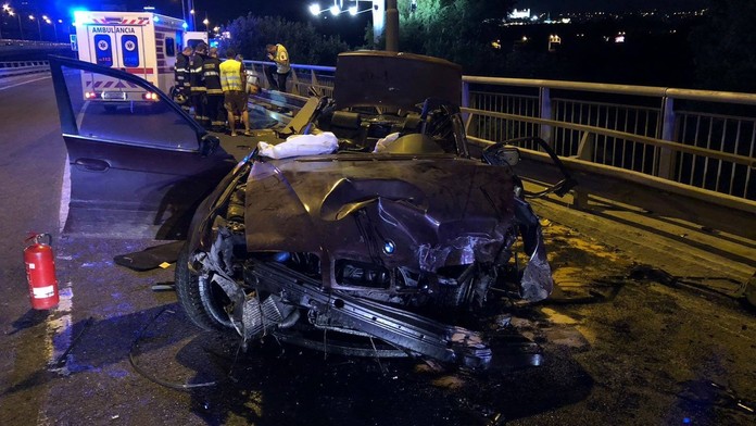 Mladík (18) sa zabil na BMW v Bratislave