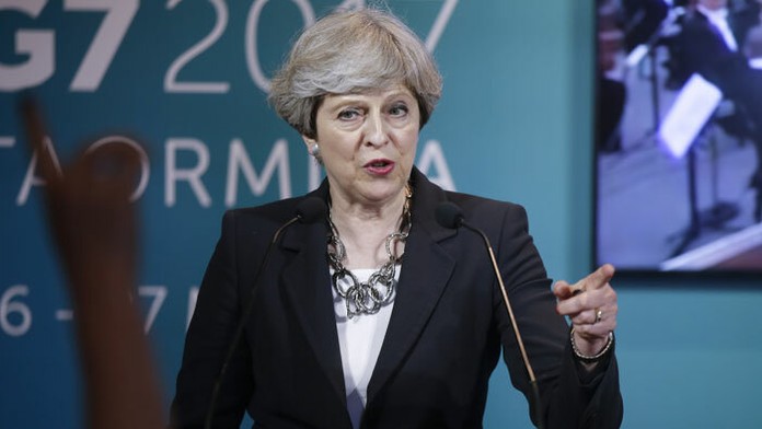 Britská premiérka Theresa Mayová na konferencii v sicílskom meste Taormina