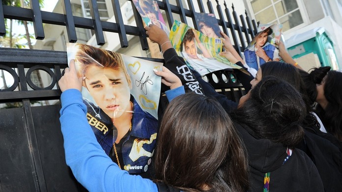 Fanúšičky stoja za svojím idolom v dobrom aj zlom. 