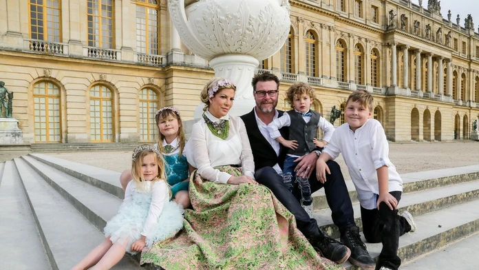 Tori Spelling s rodinkou