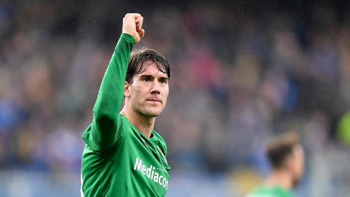 Federico Chiesa z Fiorentiny oslavuje gól proti Sampdorii Janov.