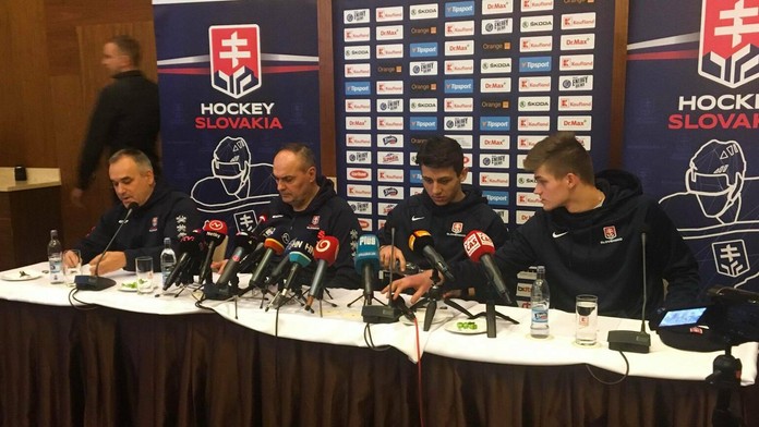 Nová posila Realu Madrid Brahim Díaz na oficiálnom predstavení.