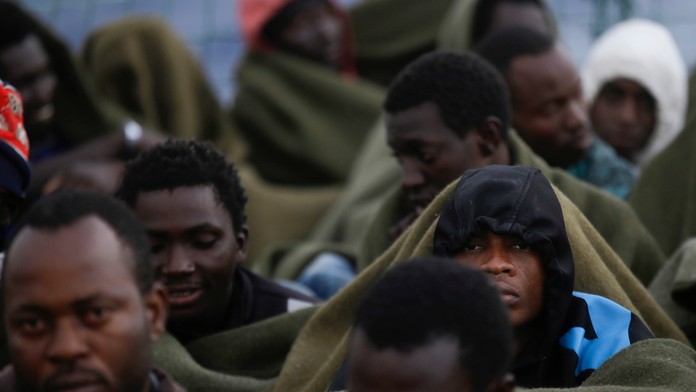 Nebezpečné záchranné operácie nie sú riešením situácie