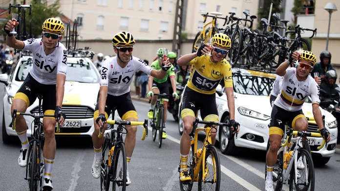 Víťazná jazda tímu Sky na poslednej etape Tour de France 2017.